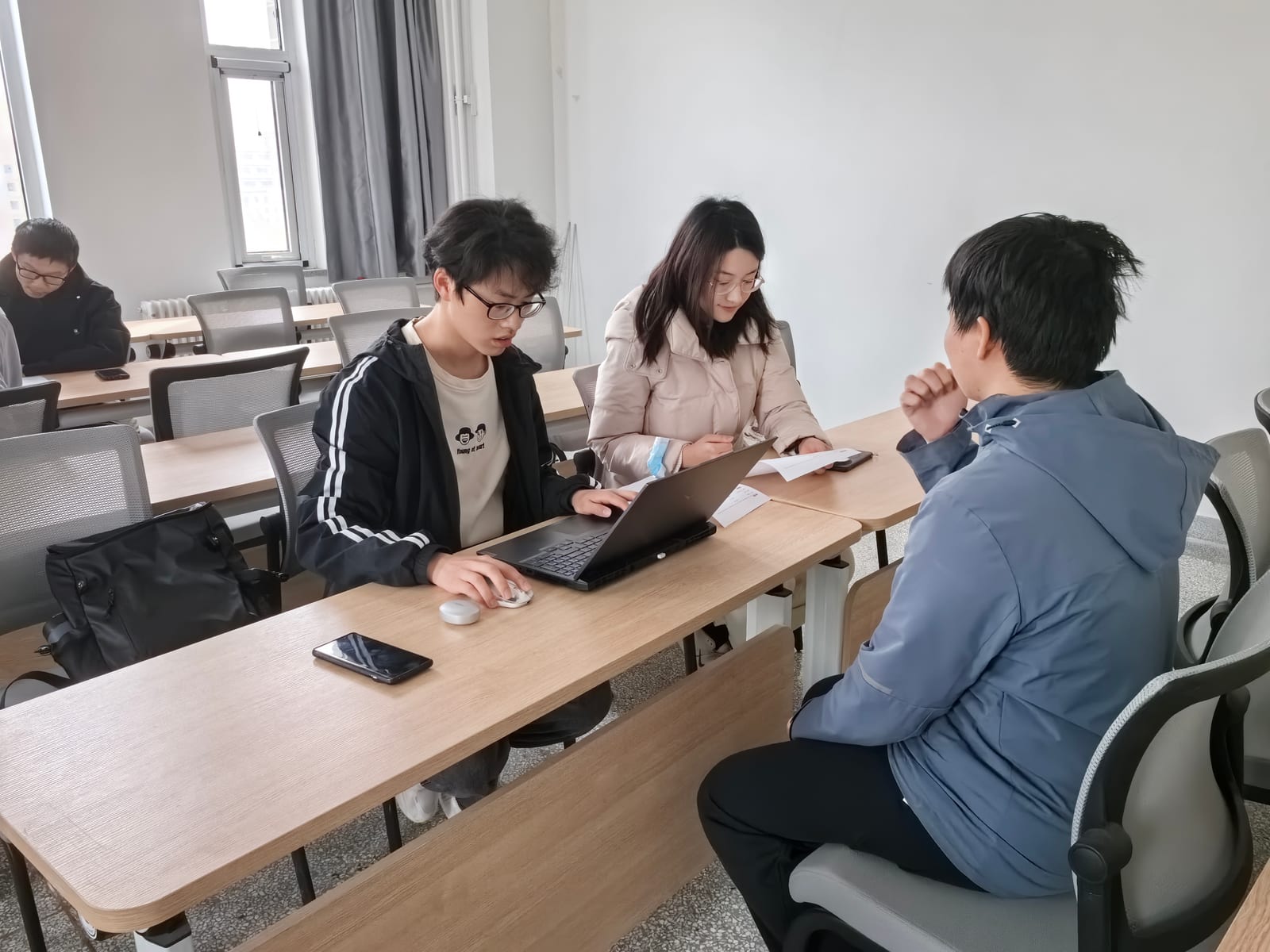兰州大学AI探索者联盟开展部门干事面试与增选工作