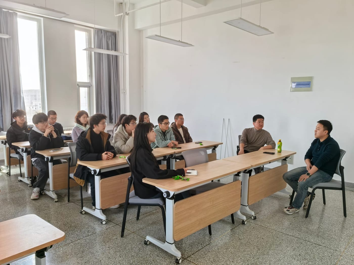 兰州大学AI探索者联盟举办抖音集团校企合作项目第一场宣讲会